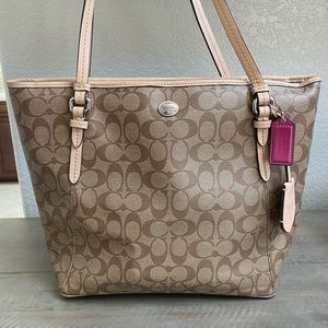 COACH authentic Tote handbag purse